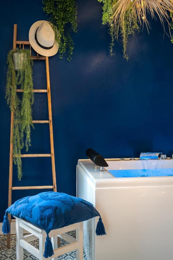 Me And Mrs Jones Suite Jacuzzi Hypercentre Montpellier Exterior photo